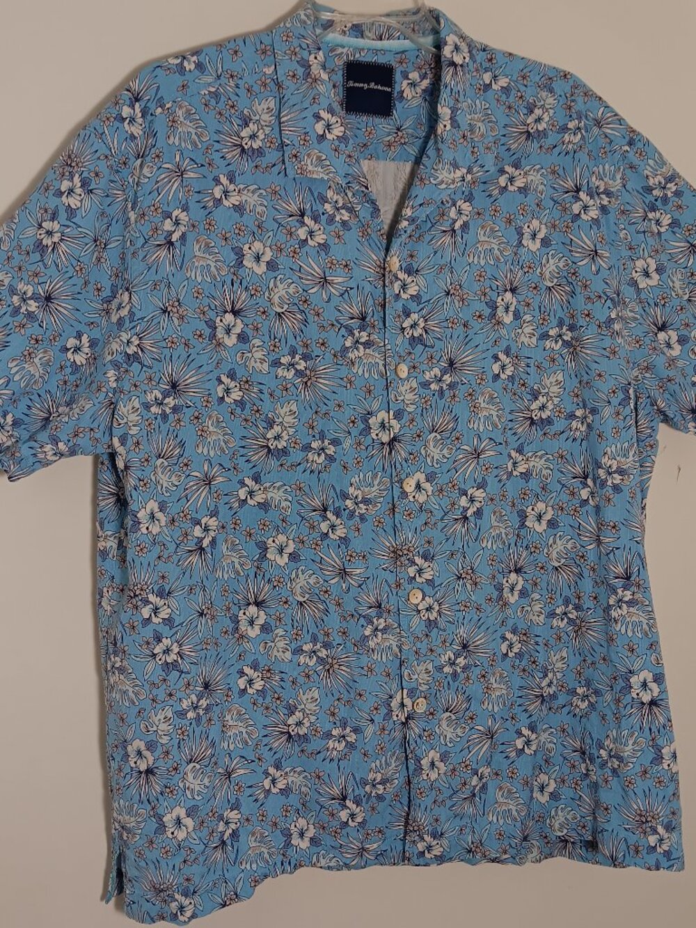 Tommy bahamas mens XXL 100% silk  Hawaiian shirt blue floral tropical canp